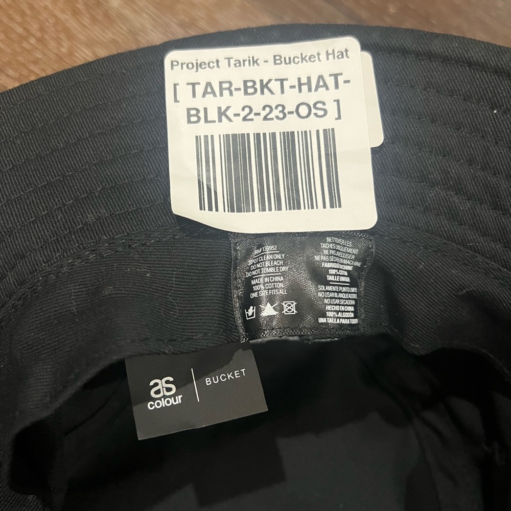 NWOT Tarik Black Bucket Hat with Subtle Logo Detail - Picture 6 of 7